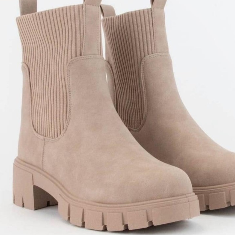 Taupe Nude Ankle Chubky Platform Boots
